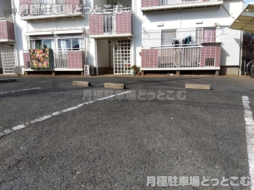 千葉市緑区誉田町2丁目2-1024の月極駐車場5