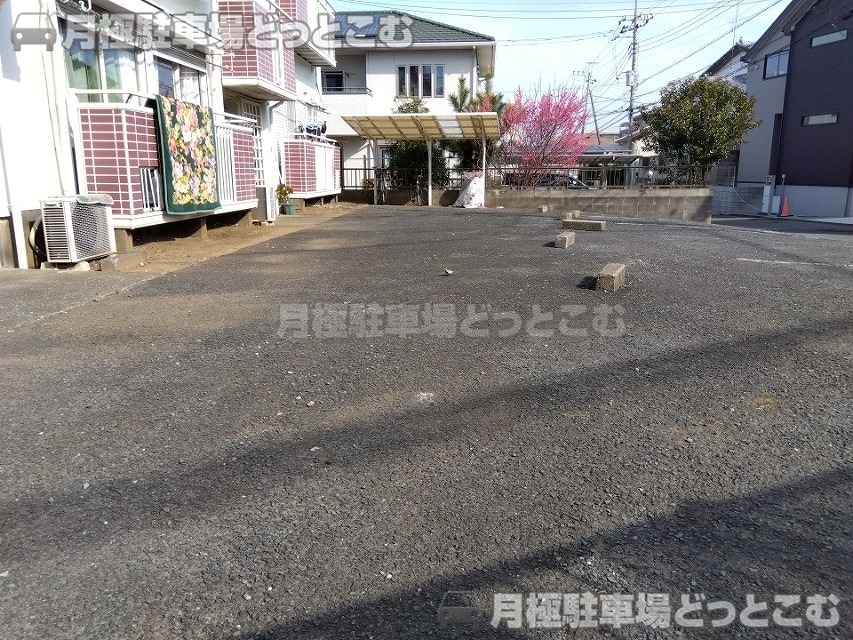 千葉市緑区誉田町2丁目2-1024の月極駐車場6