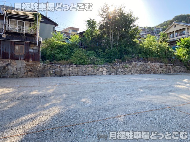 大阪市西成区松2-8-9の月極駐車場4