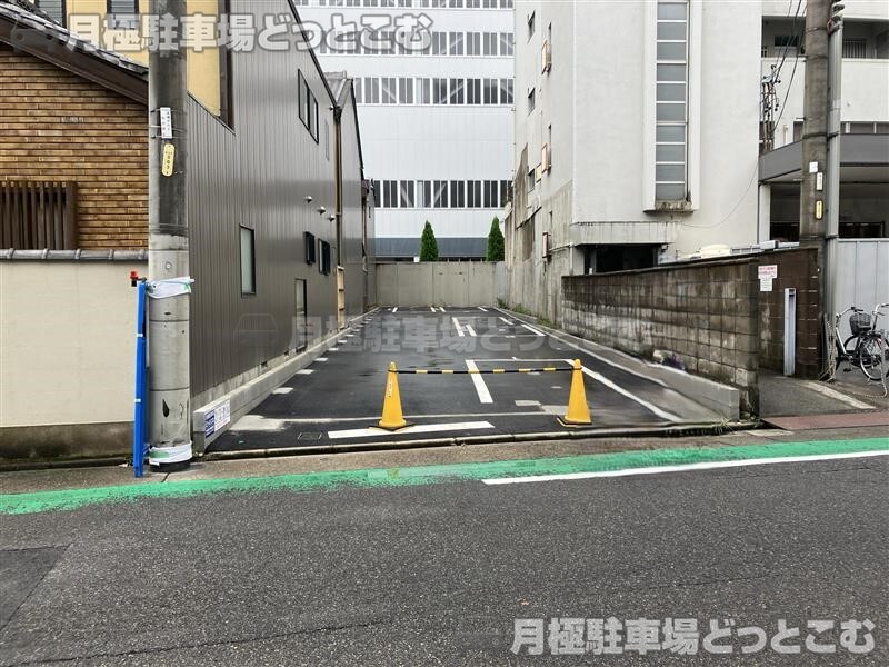 名古屋市西区名駅2丁目2719の月極駐車場5