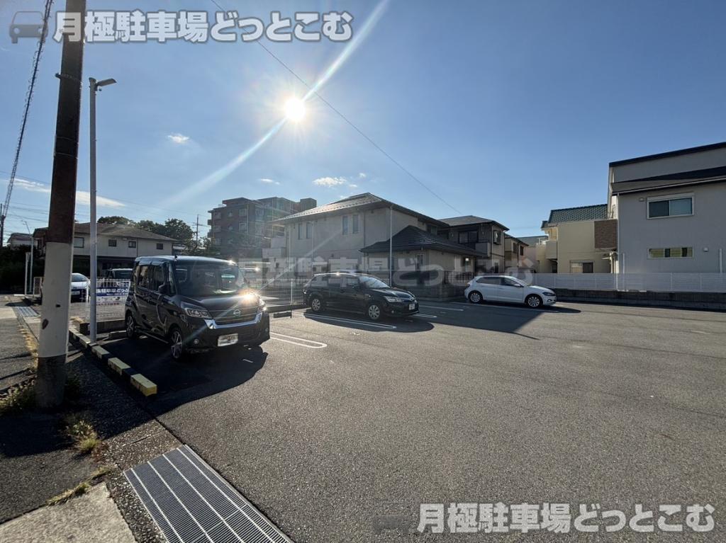 名古屋市緑区鳴海町文木53-2,53-3の月極駐車場2
