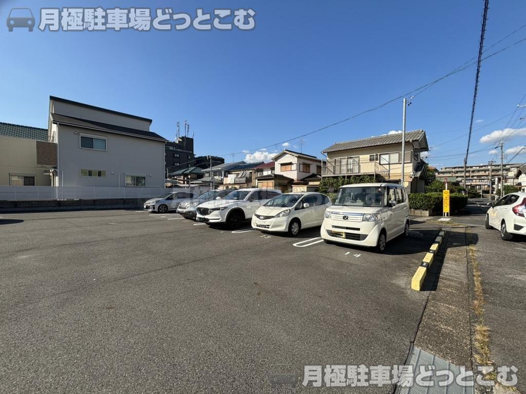 名古屋市緑区鳴海町文木53-2,53-3の月極駐車場3