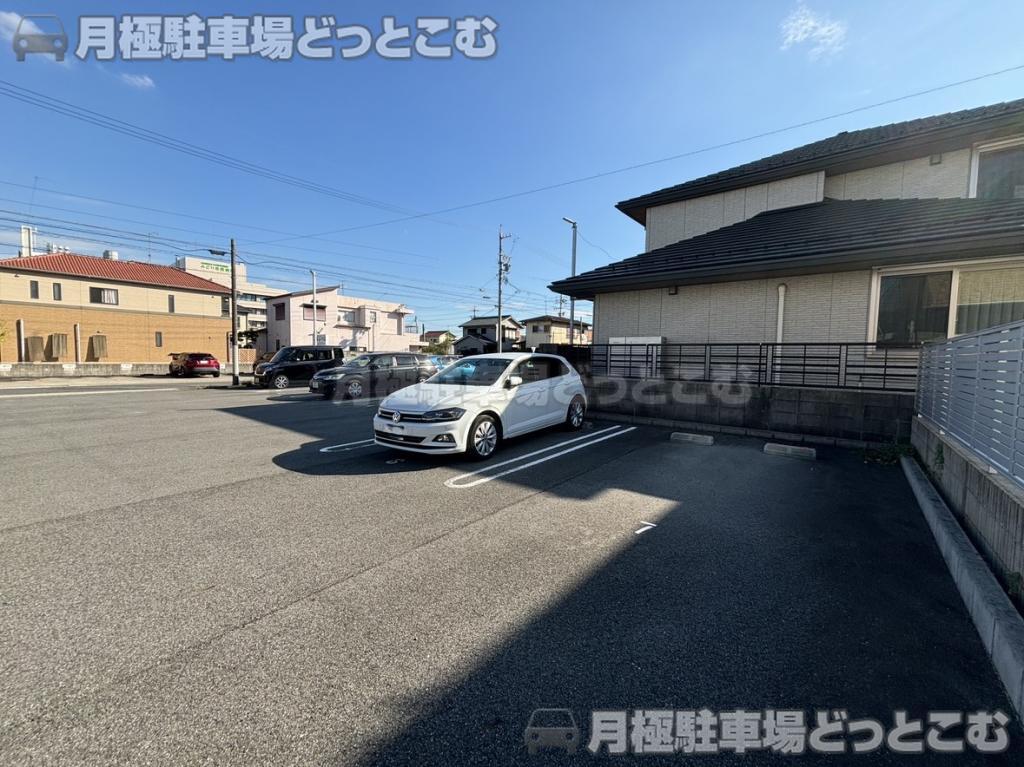 名古屋市緑区鳴海町文木53-2,53-3の月極駐車場4