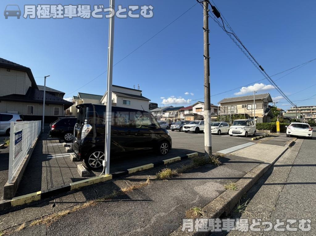 名古屋市緑区鳴海町文木53-2,53-3の月極駐車場6