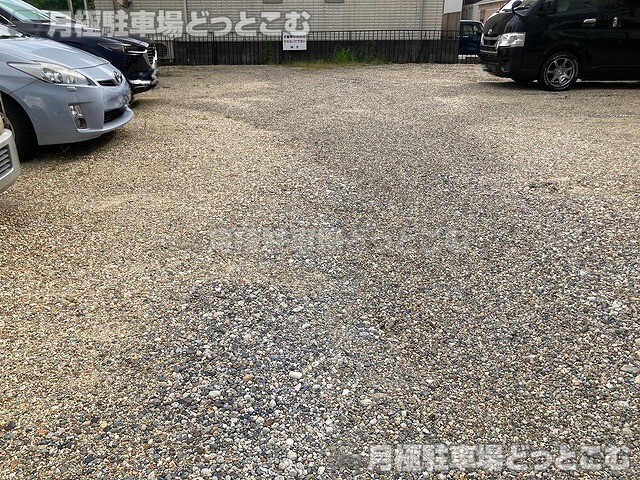 名古屋市西区稲生町1丁目72の月極駐車場7