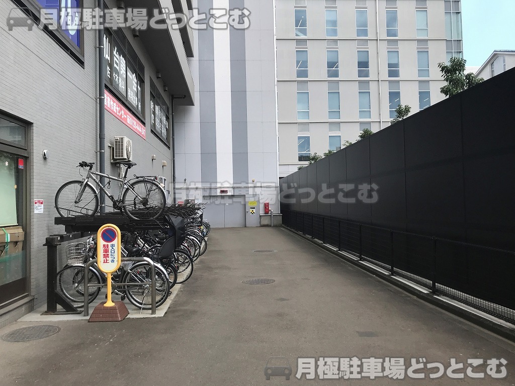 仙台市若林区清水小路5-1の月極駐車場3