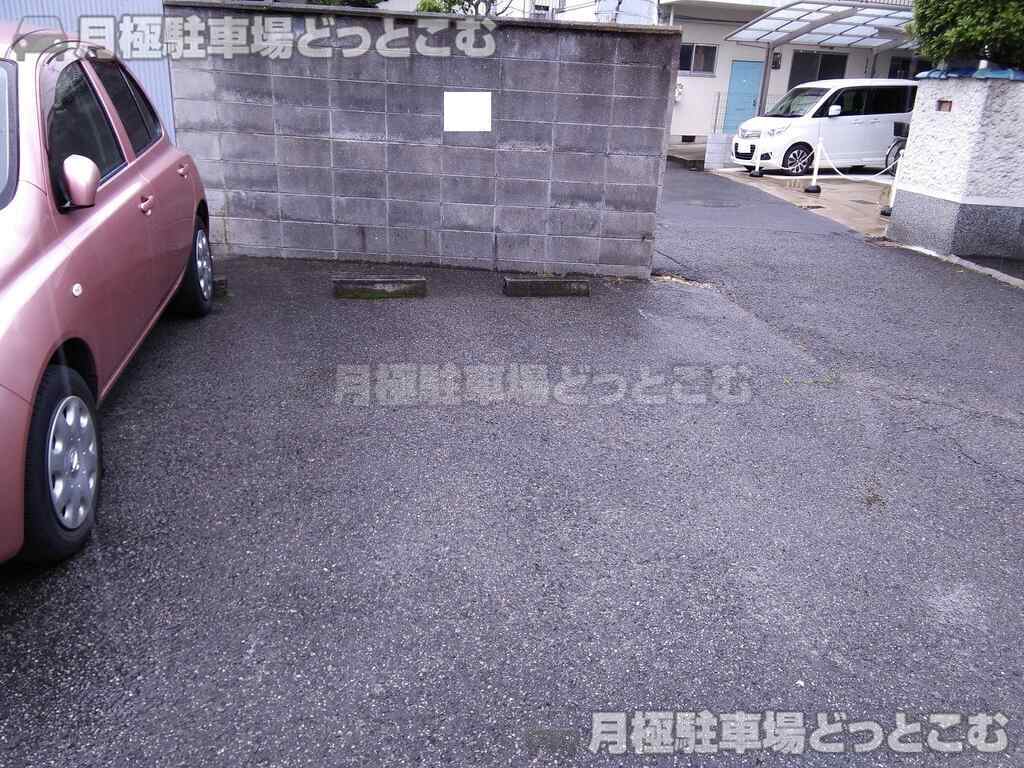 松原市天美南5-34-7の月極駐車場3
