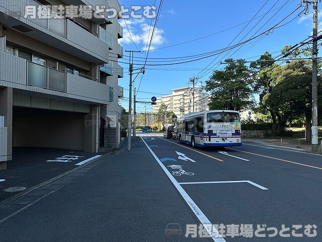 川崎市中原区木月住吉町8－10の月極駐車場9
