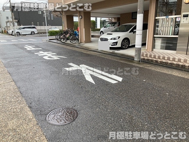 名古屋市千種区今池2丁目909番の月極駐車場5