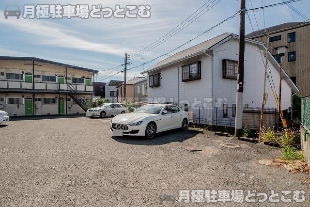 豊中市上野東3-18-18の月極駐車場2