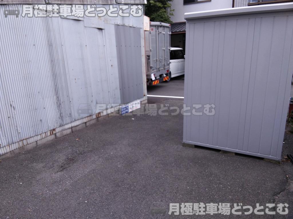 大阪市平野区加美北1丁目7－15の月極駐車場5