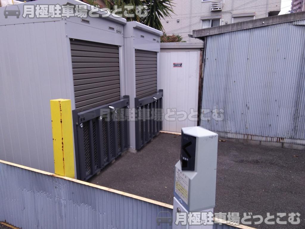 大阪市平野区加美北1丁目7－15の月極駐車場6