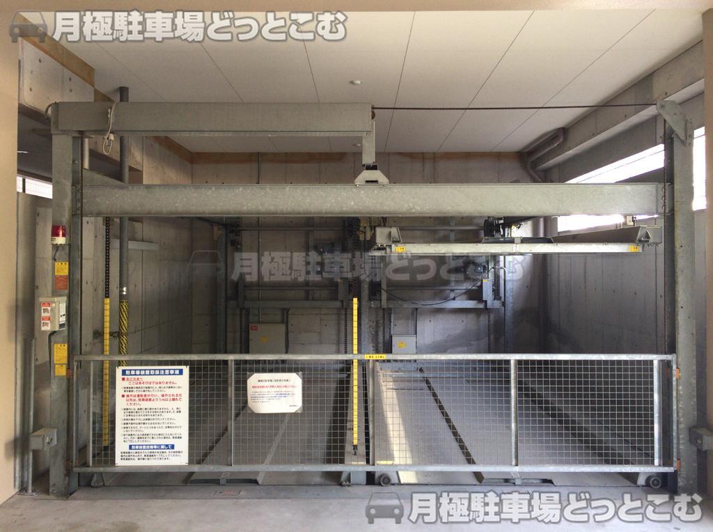 大阪市中央区内久宝寺町2-7-7の月極駐車場2