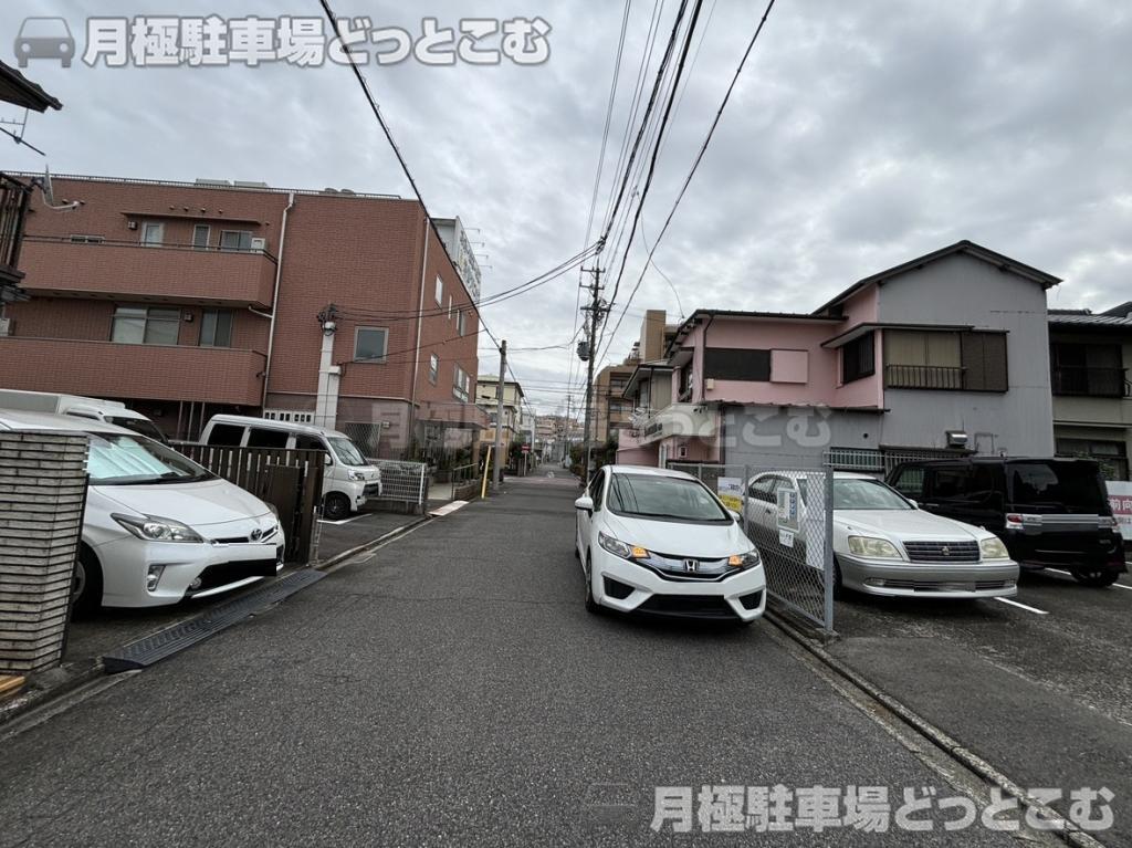 名古屋市千種区下方町4丁目26の月極駐車場5