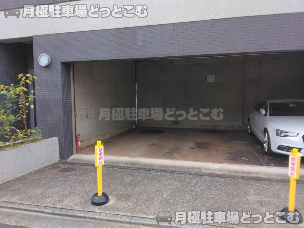 世田谷区桜丘2丁目15-26の月極駐車場2