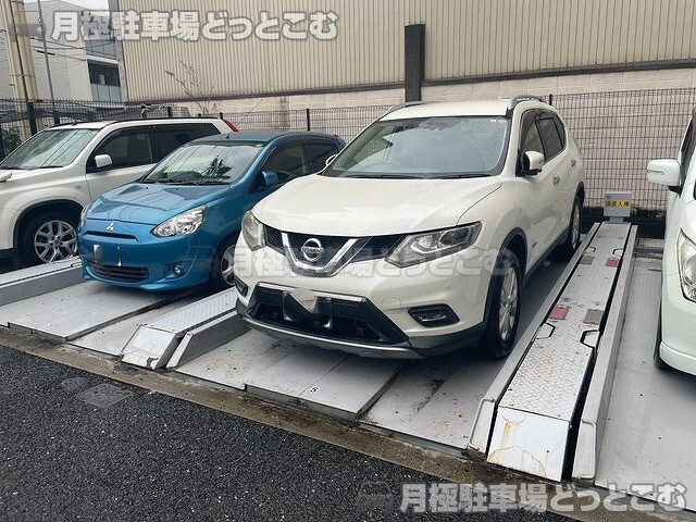 名古屋市中区新栄2丁目24-8の月極駐車場4