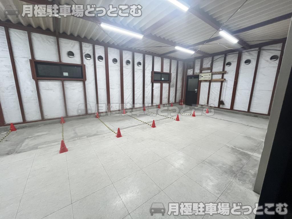 名古屋市西区笹塚町2丁目108-1の月極駐車場5