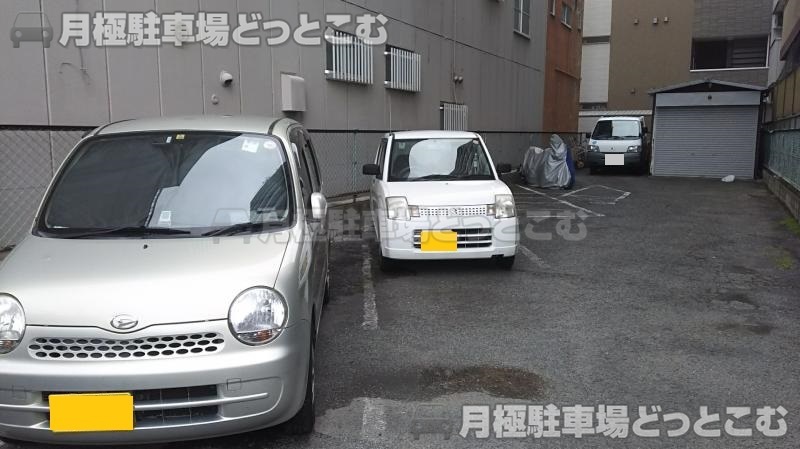 大阪市城東区永田3-13-13の月極駐車場2