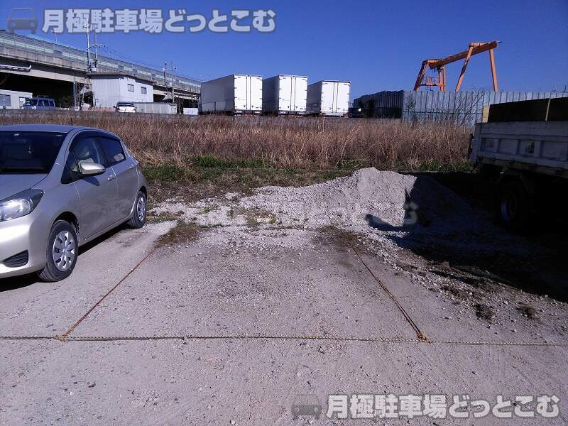 堺市西区菱木3丁2055-1の月極駐車場3