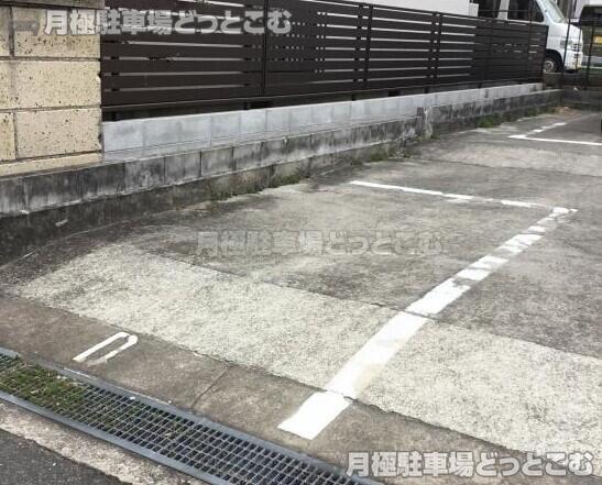 岸和田市大北町9-8の月極駐車場2