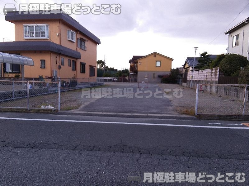 刈谷市矢場町5丁目407-1の月極駐車場4