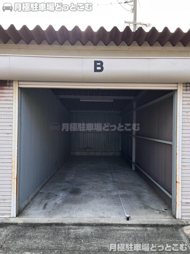 岸和田市土生町7丁目15－474の月極駐車場2