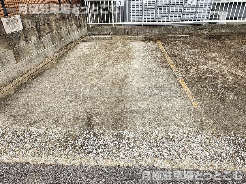 日高市高萩東2丁目14-25の月極駐車場3
