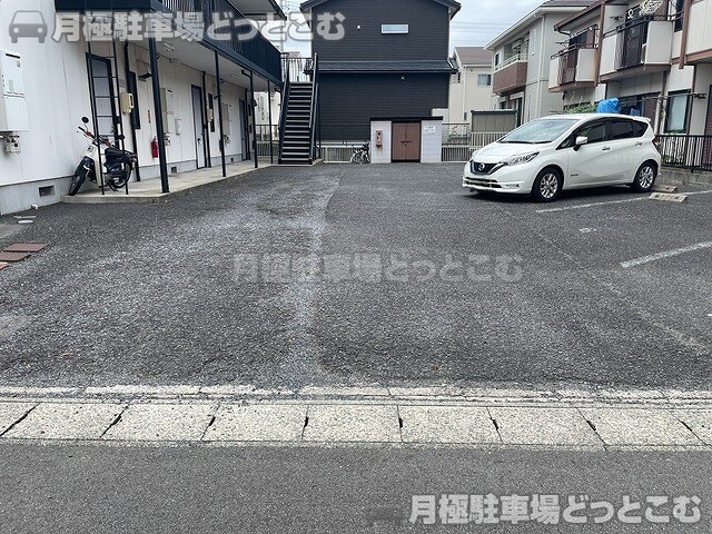 碧南市新道町2丁目52-1の月極駐車場3