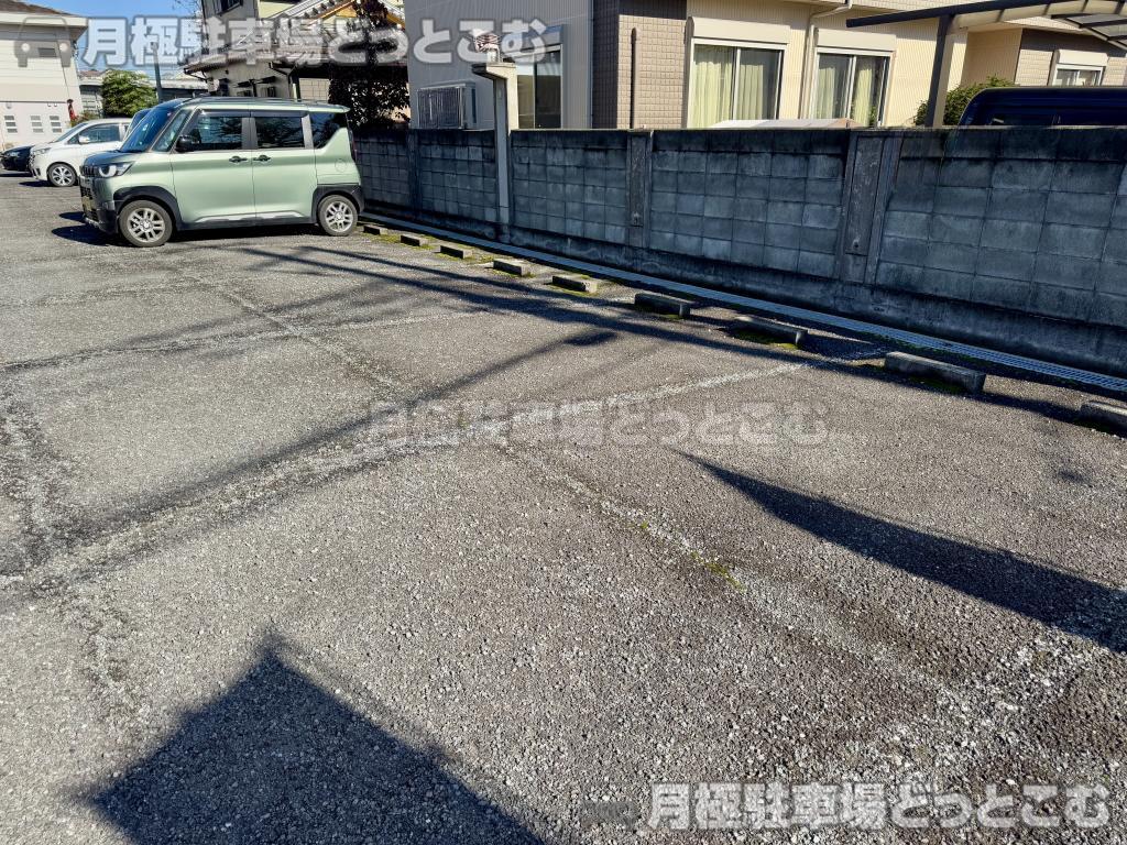 所沢市東新井町283の月極駐車場2