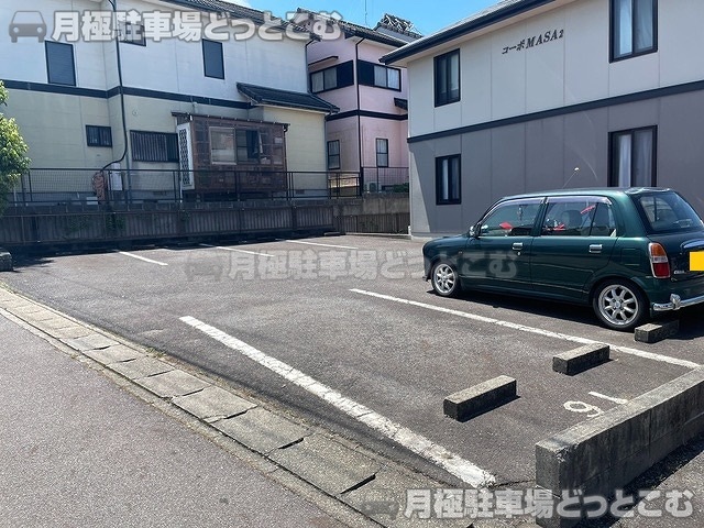 岡崎市真伝町字吉祥2丁目21の月極駐車場3