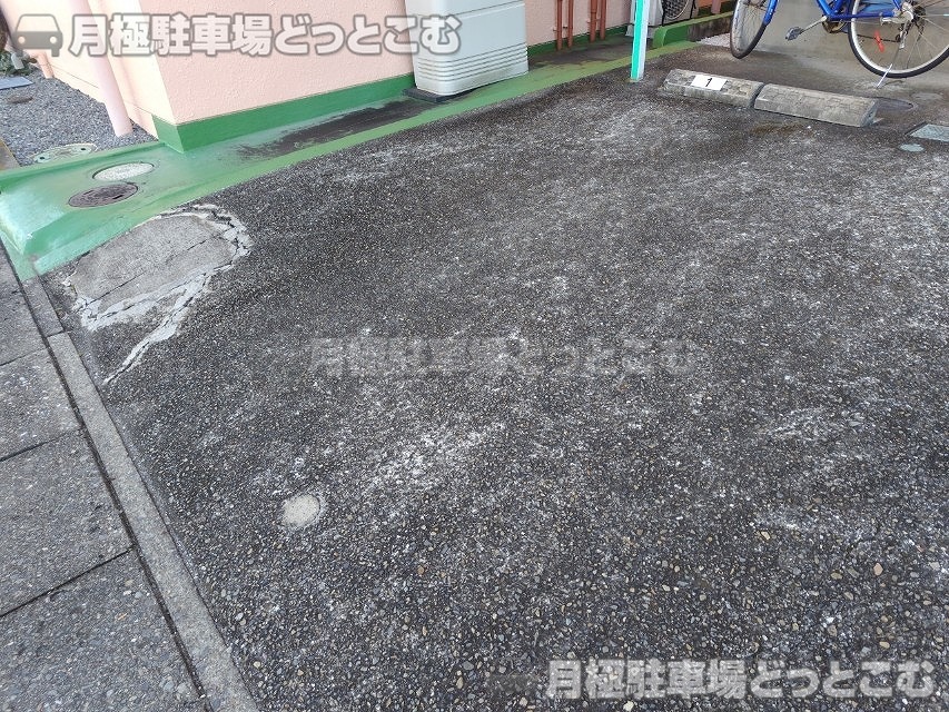 鶴ケ島市脚折町1丁目19-10の月極駐車場3