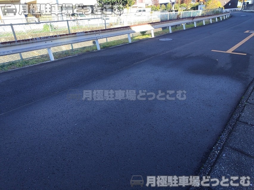 鶴ケ島市脚折町1丁目19-10の月極駐車場6