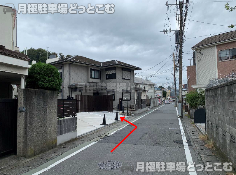 鎌倉市雪ノ下635-1の月極駐車場2