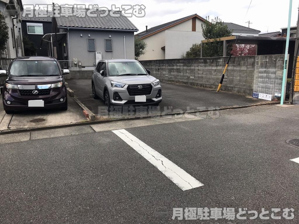 名古屋市港区遠若町2丁目44番2の月極駐車場4