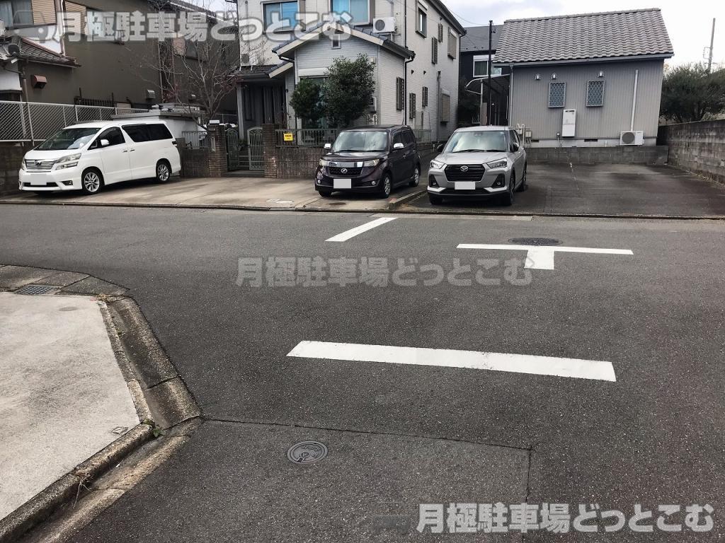 名古屋市港区遠若町2丁目44番2の月極駐車場8