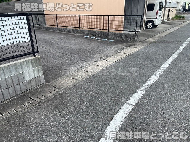 碧南市池下町2丁目84の月極駐車場3