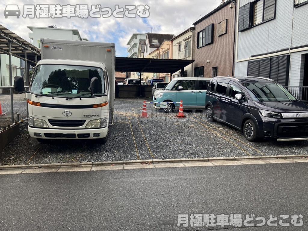 板橋区舟渡2丁目13-20の月極駐車場8