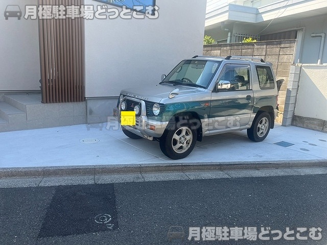 三鷹市新川4丁目7-1の月極駐車場2