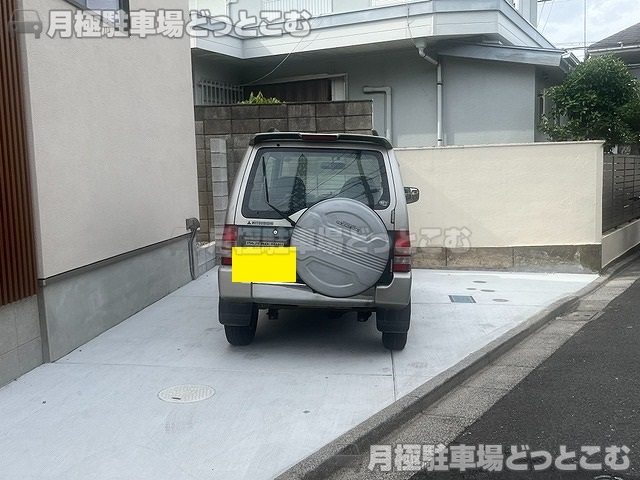 三鷹市新川4丁目7-1の月極駐車場3