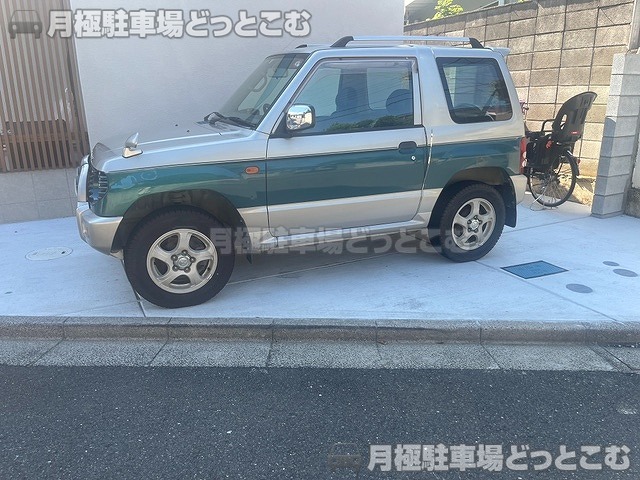 三鷹市新川4丁目7-1の月極駐車場5