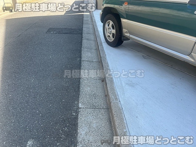 三鷹市新川4丁目7-1の月極駐車場6