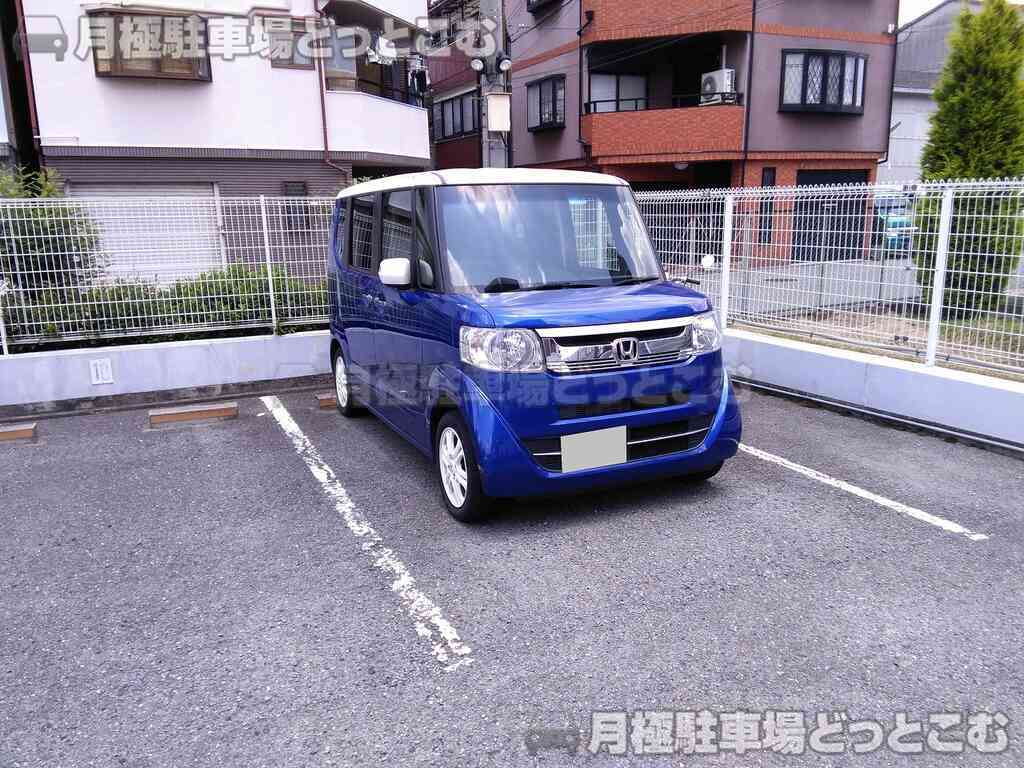 大阪市平野区長吉長原4丁目15-1の月極駐車場3