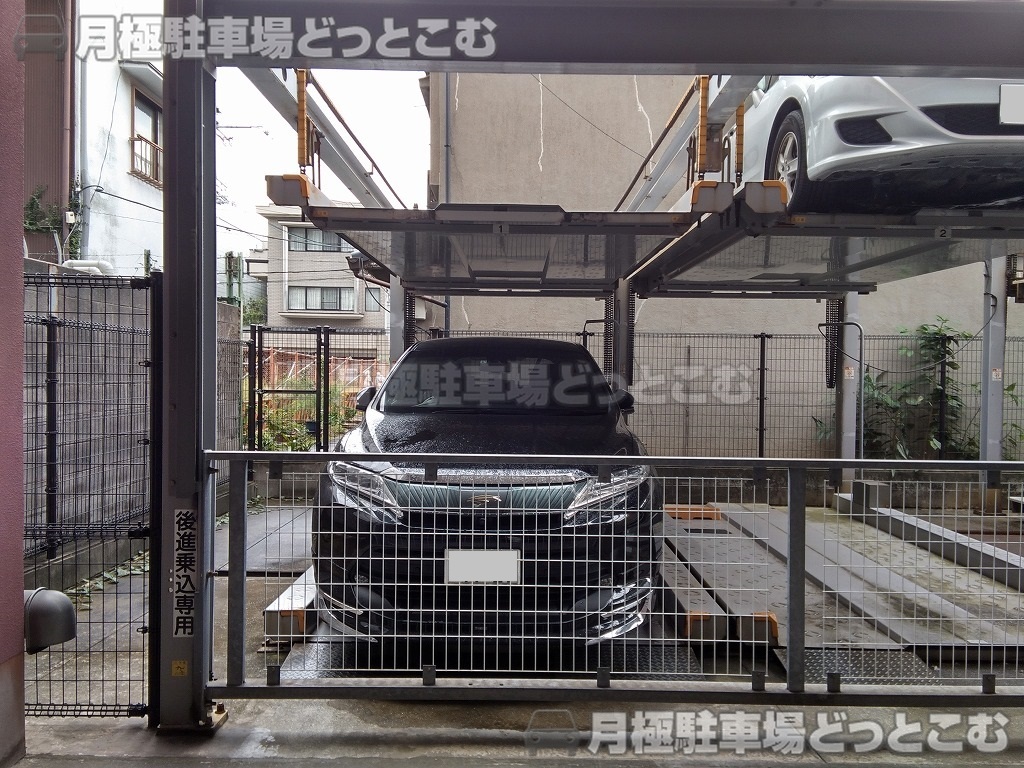 大阪市阿倍野区西田辺2丁目8-4の月極駐車場5