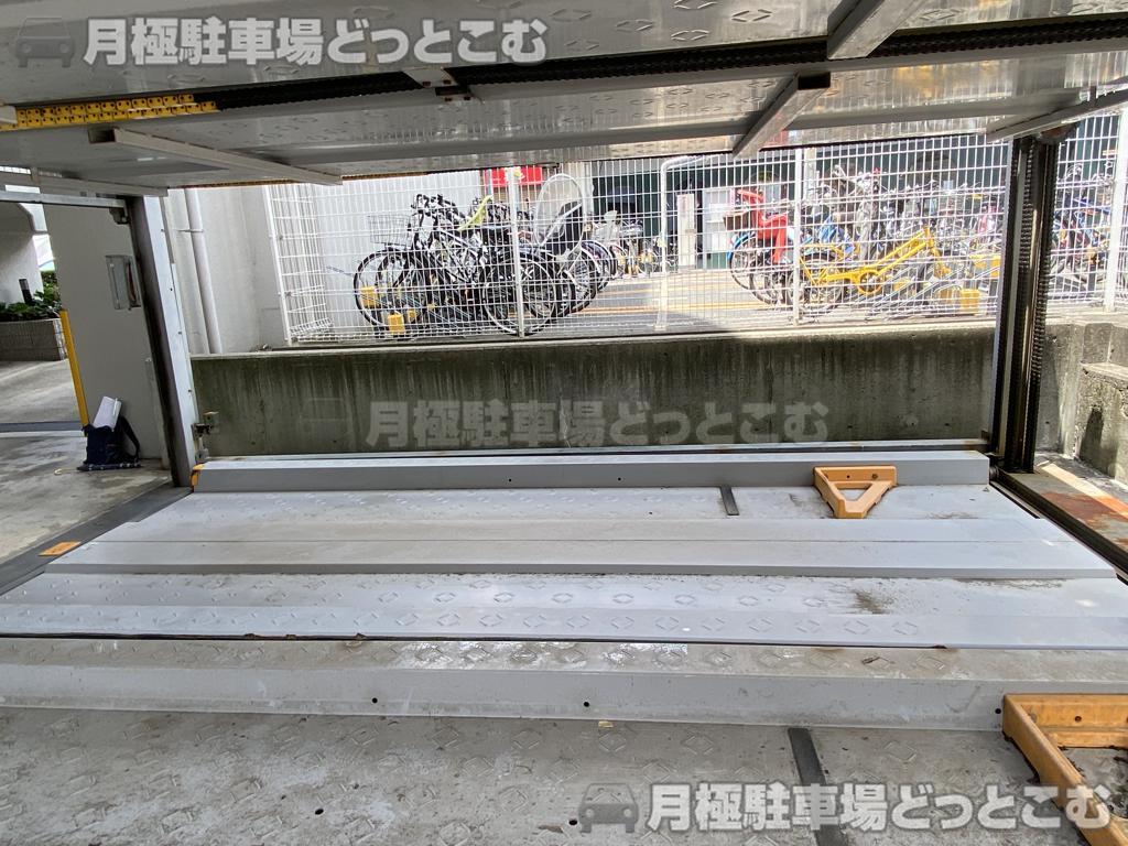大阪市旭区清水1-18-9の月極駐車場2