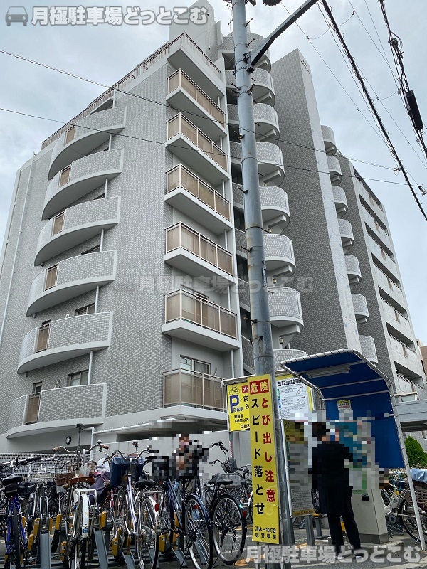 大阪市旭区清水1-18-9の月極駐車場3