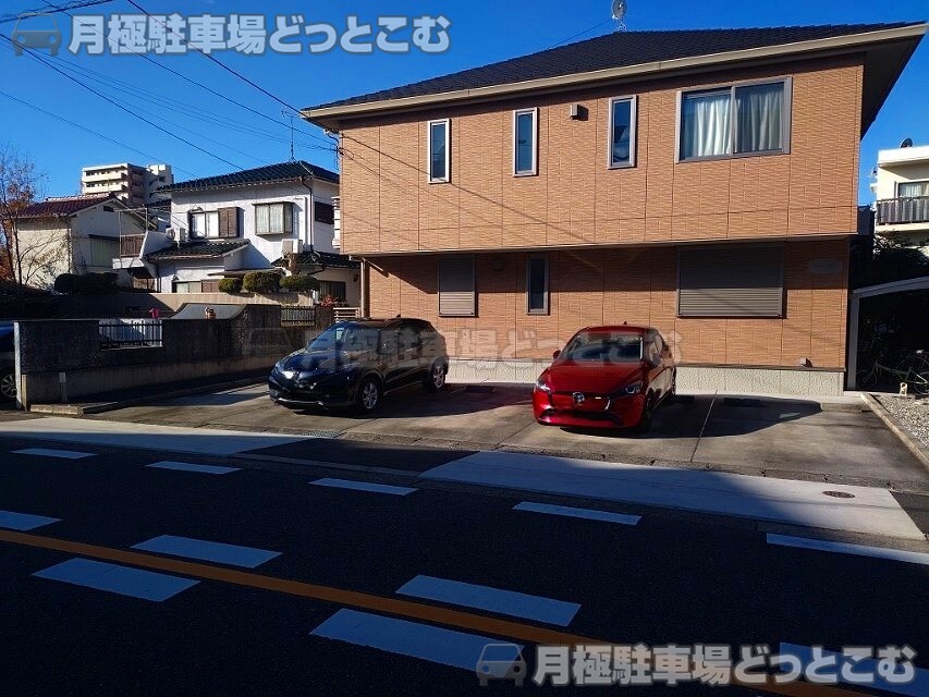 名古屋市瑞穂区石川町4丁目5-1の月極駐車場2