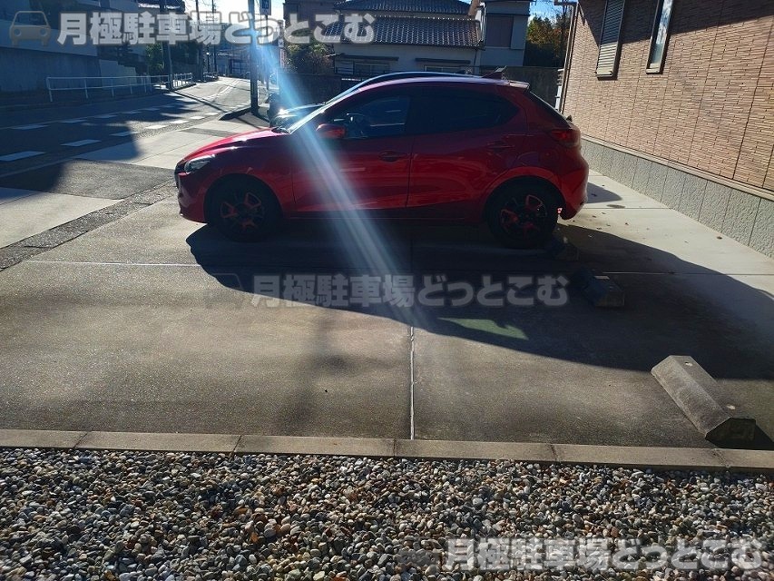 名古屋市瑞穂区石川町4丁目5-1の月極駐車場8