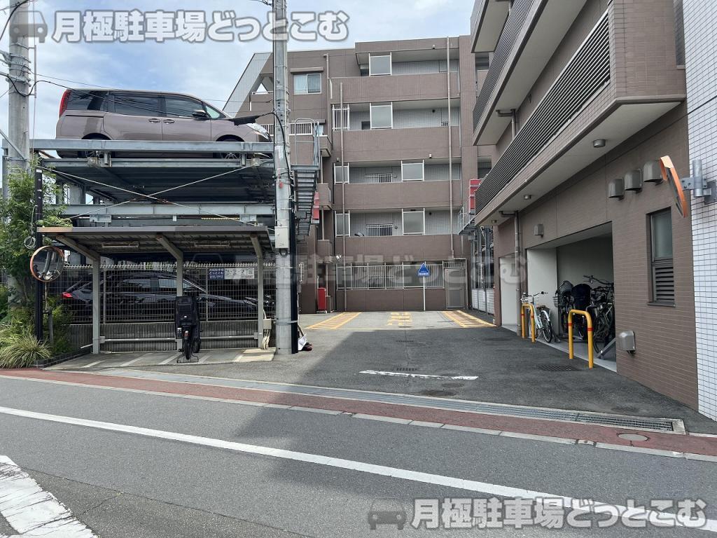 茅ケ崎市若松町2-4の月極駐車場5