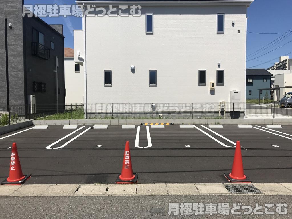 西春日井郡豊山町豊場志水57-13の月極駐車場2