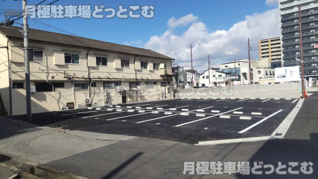 東大阪市花園本町1丁目1078-28の月極駐車場1